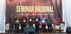 Gubernur Jateng Ganjar Pranowo Buka Seminar Nasional GMKI Salatiga dan Puspolkam: Politik Kenegaraan Berbasis Pengabdian