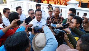 Direktur Utama PT KAI, Edi Sukmoro, Bahagia Para Bule Puji Kereta Api Indonesia
