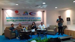 Gerakan Serikat Buruh Internasional Mendukung Pekerja Indonesia untuk Menghentikan RUU Omnibus”