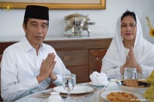 Presiden Joko Widodo dan Ibu Negara Iriana Joko Widodo Mengucapkan Selamat Hari Raya Idulfitri 1 Syawal 1441 Hijriah