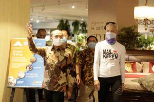 ADAKAN SIMULASI PROTOKOL KESEHATAN COVID-19 KAWAN LAMA GROUP SIAP LAYANI PELANGGAN SAAT NEW NORMAL