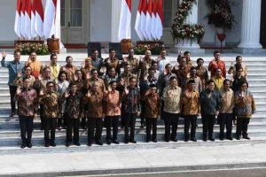 AGUSTUS 2020 YANG KELABU, DUNIA DILANDA RESESI EKONOMI (THE BLACK OF AUGST 2020, GLOBAL ECONOMY RECESSION), INDONESIA SELAMAT DARI RESESI