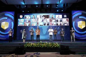 Satgas Penanganan Covid-19 Terima Penghargaan HWPA 2020