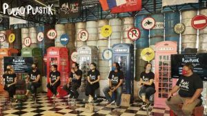 BERBAGI INISIATIF DAN SOLUSI MENGURANGI PLASTIK SEKALI PAKAI DI “ROAD TO FILM PULAU PLASTIK”