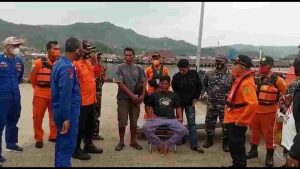 TERGABUNG DALAM TIM SAR, LANAL SIBOLGA LAKUKAN PENCARIAN DAN PENYELAMATAN ABK KM. MIKHEL
