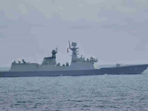TNI AL SAMBUT KEHADIRAN KAPAL PERANG REPUBLIK RAKYAT TIONGKOK DENGAN PASSEX.