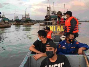 POSMAT TNI AL TOBOALI BANGKA BELITUNG HENTIKAN PENAMBANGAN ILEGAL