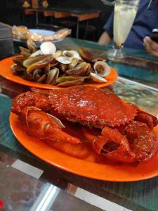 Anda  Pencinta Seafood, Mampirlah ke *MAMAJI*  Resto di Graha Raya Bintaro, Tangerang Selatan.