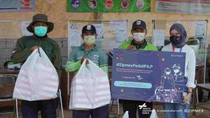 Kolaborasi Zipmex, JXB dan Pemprov DKI Jakarta Apresiasi Petugas Kemanusiaan dengan Berikan 3.320 Paket Santapan Sehat di 7 TPU Covid-19
