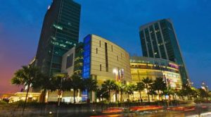 Senayan City Mempersembahkan 2 Show Spesial: FOOTPRINTS dan STYLE ICONS di Jakarta Fashion Week 2022