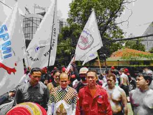 FSPMI DKI JAKARTA DEMO MINTA APINDO CABUT GUGATAN TERKAIT UMP DKI JAKARTA 2022