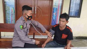 Mengidentifikasi Masalah Medis Satgas Binmas Ops Rutin Check Up Tangan Kepada Masyarakat