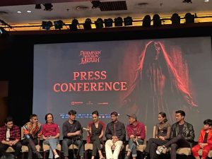 Film Perempuan Bergaun Merah : Teror Misteri Balas Dendam Berwujud Gaun Merah