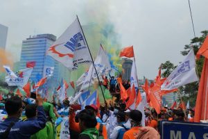 ASOSIASI SERIKAT PEKERJA INDONESIA (ASPEK INDONESIA) : UMP DKI 2023 HANYA NAIK 5,6%, BURUH MENOLAK KARENA TIDAK LAYAK!!