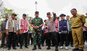 Tinjau Pelabuhan Merak, Kapolri Pastikan Siapkan Upaya Wujudkan Mudik Aman untuk Masyarakat