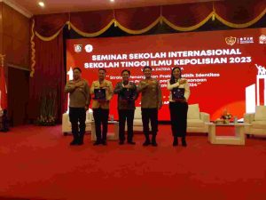 Sekolah Tinggi Ilmu Kepolisian/Lemdiklat Polri Angkatan ke-80 Widya Patria Gelar Seminar  “Strategi Penanganan Praktik Politik Identitas di Era Post Truth pada Pelaksanaan Pemilu Serentak Tahun 2024”