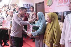 HUT Bhayangakara Ke- 77, Polda Metro Adakan Bakti Sosial, Religi, dan Bedah Rumah