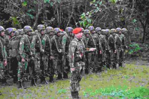 Tradisi Lintas Batas Gunung Beleketebe Longmars Hari Ke-7 Pendidikan Prajurit Komando Angkatan 107 Ta 2023