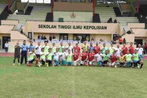 Kompak! Polda Metro Jaya dan Kodam jaya Buktikan di lapangan sepak bola