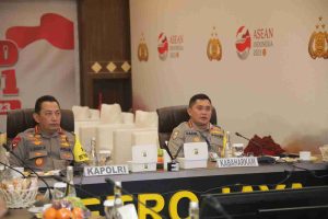 Kapolri Jenderal Listyo Sigit Prabowo Pantau Command Center Pengamanan KTT Asean