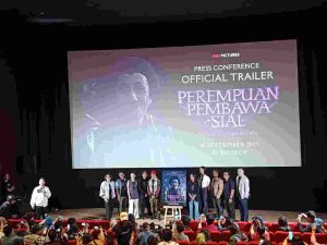 Trailer dan Poster Resmi Film “Perempuan Pembawa Sial” Resmi Dirilis, Angkat Mitos Bahu Laweyan : Kutukan Perempuan Yang Sudah Menikah