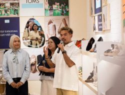 TOMS Gelar Community Gathering di Pondok Indah Mall 2, Perkuat Kampanye #PurchaseWithPurpose di Indonesia